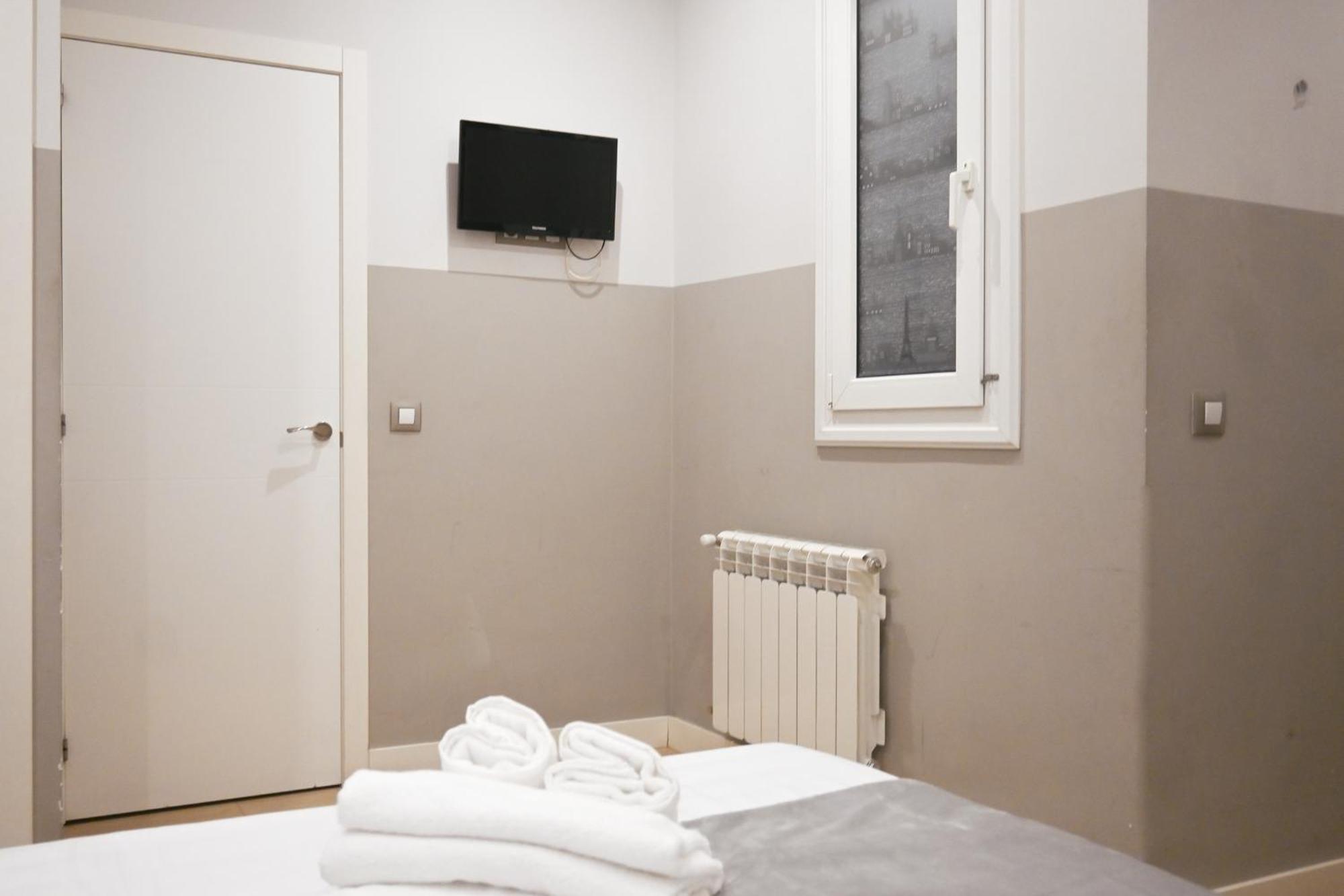 For You Rentals Apartment Temporal Madrid Paloma-La Latina Pal4 Bagian luar foto