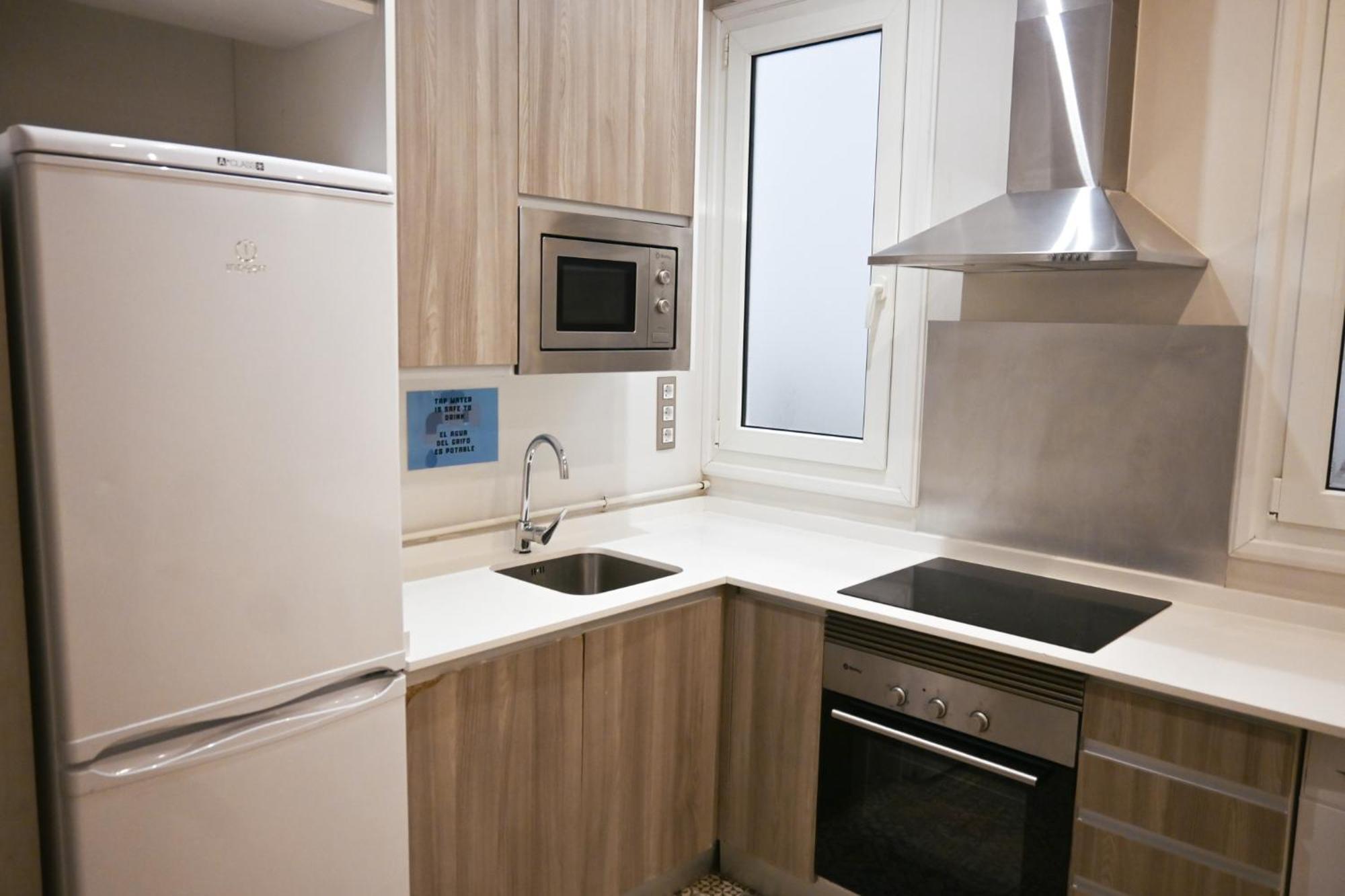 For You Rentals Apartment Temporal Madrid Paloma-La Latina Pal4 Bagian luar foto