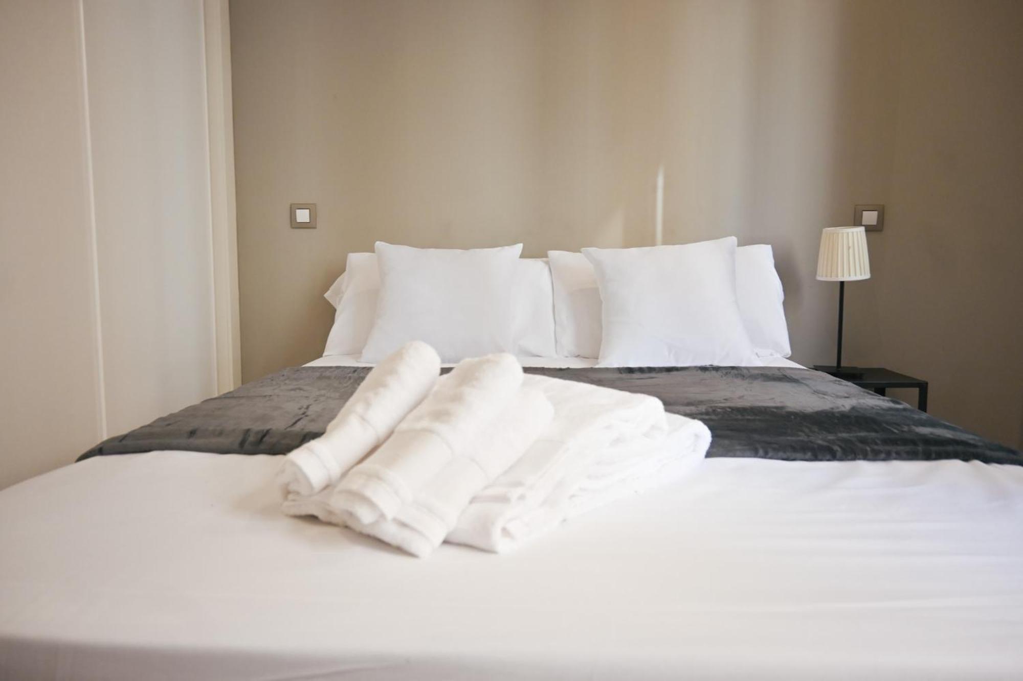 For You Rentals Apartment Temporal Madrid Paloma-La Latina Pal4 Bagian luar foto
