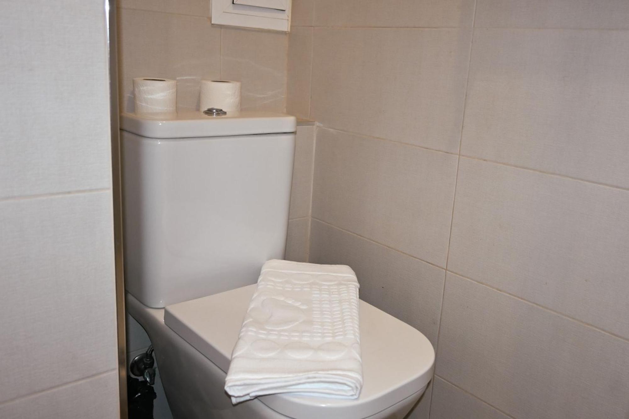 For You Rentals Apartment Temporal Madrid Paloma-La Latina Pal4 Bagian luar foto