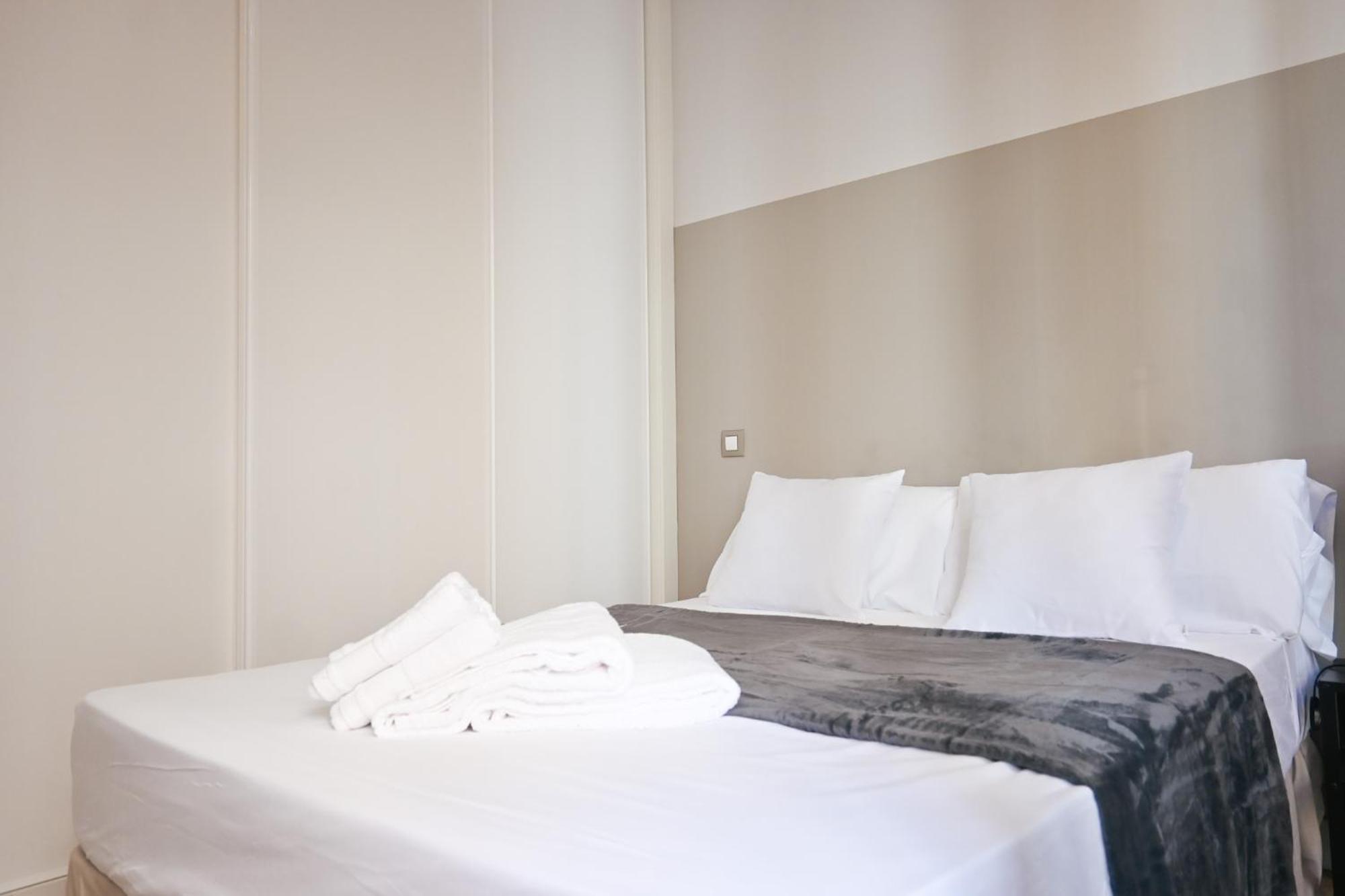 For You Rentals Apartment Temporal Madrid Paloma-La Latina Pal4 Bagian luar foto