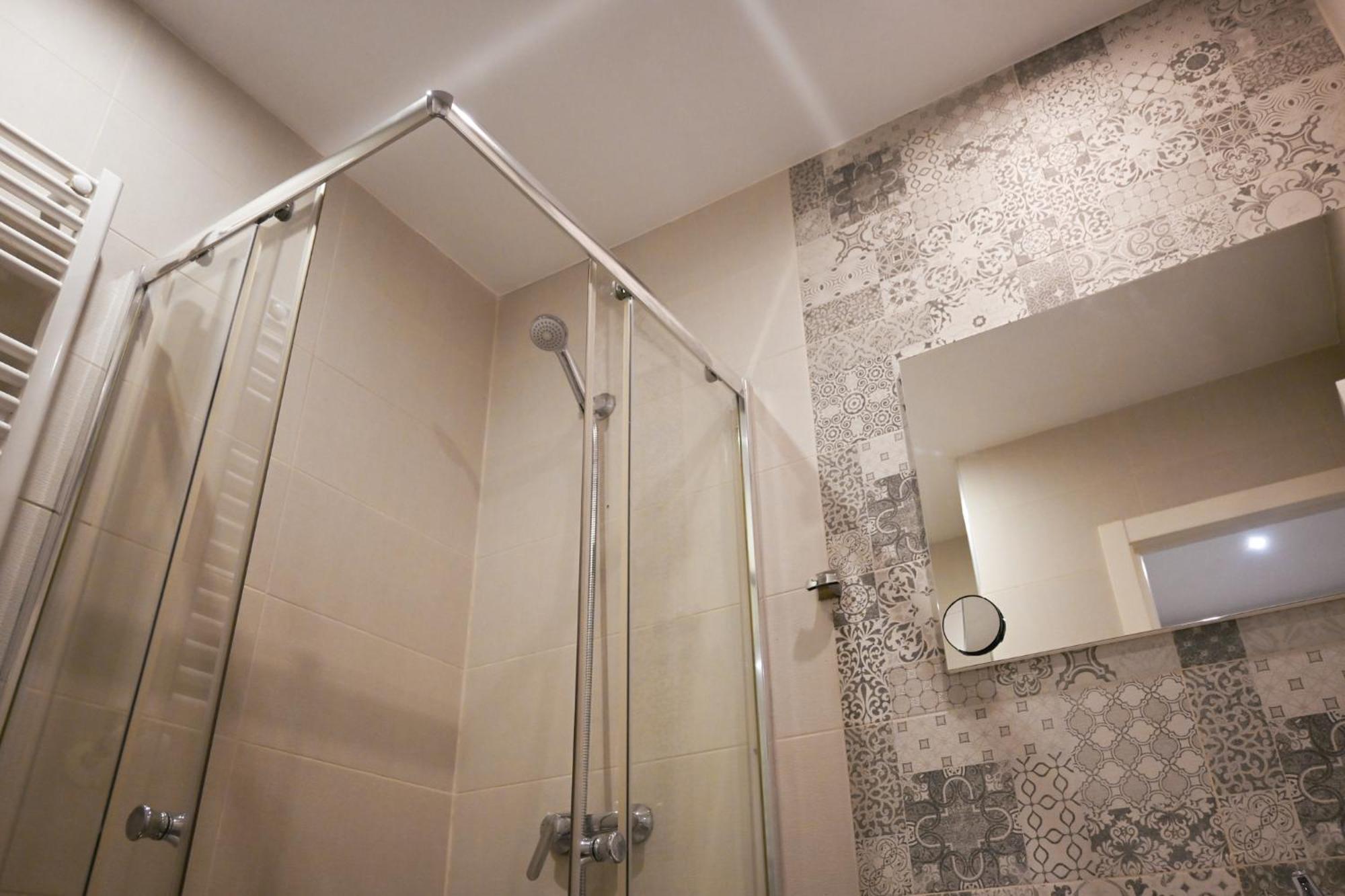 For You Rentals Apartment Temporal Madrid Paloma-La Latina Pal4 Bagian luar foto